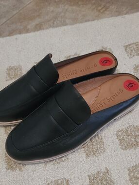 NWT Gentle souls Black Leather Slip-On Loafers